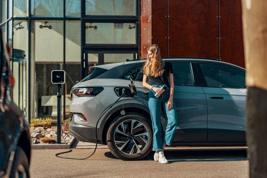 How to Find an Electric Vehicle Charger Electrician